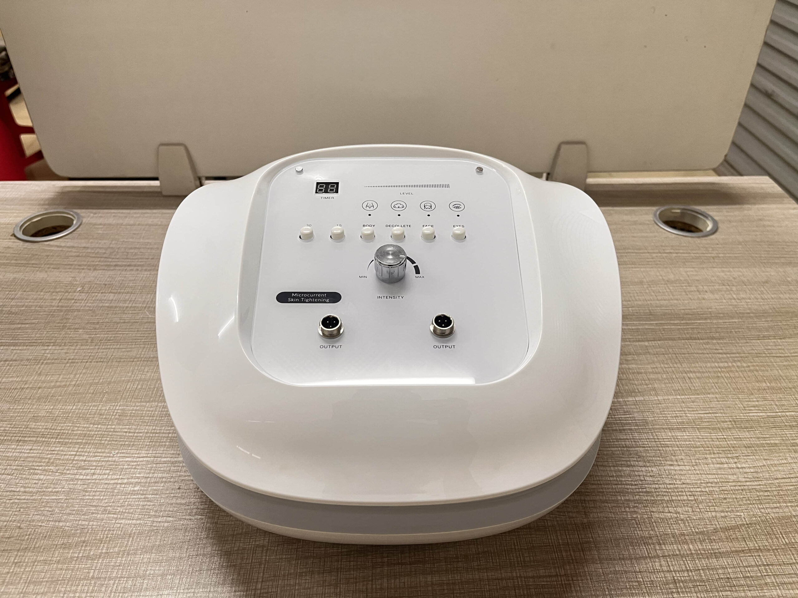 galvanic facial machine front